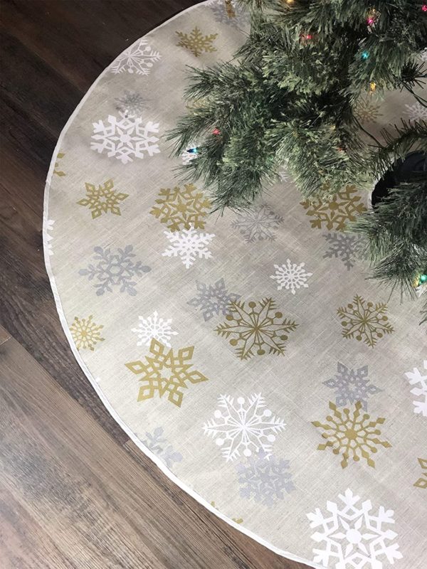 Holiday Christmas Tree Skirt - Image 4